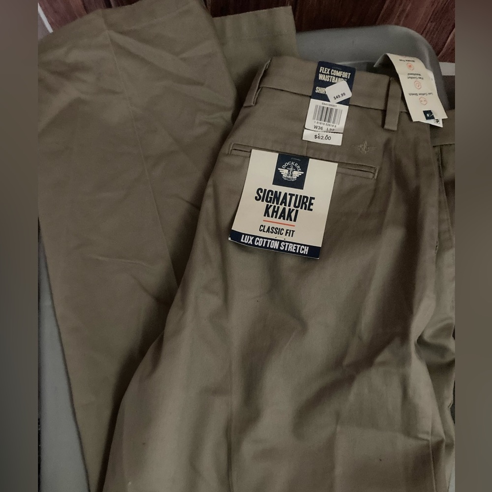 Dockers signature khaki size 36x32